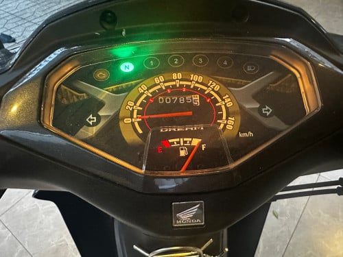Honda dream 2025 Very new 785km