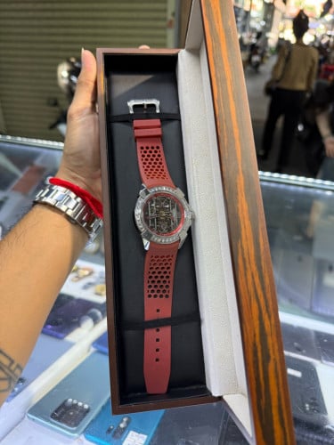 JACOB&CO top gread 98% មានប្រអប់ Auto