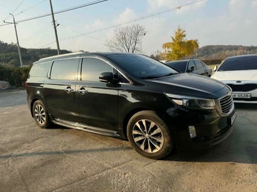 Kia carnival 2016 សាងបានក្នុងបេីកតំបូល ទ្វាអូតូ2