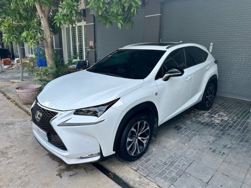Lexus NX200T 2016 F SPORT ប៉ុង2 គុជ3 5 ប៉ូតុង ក្នុងក្រហម