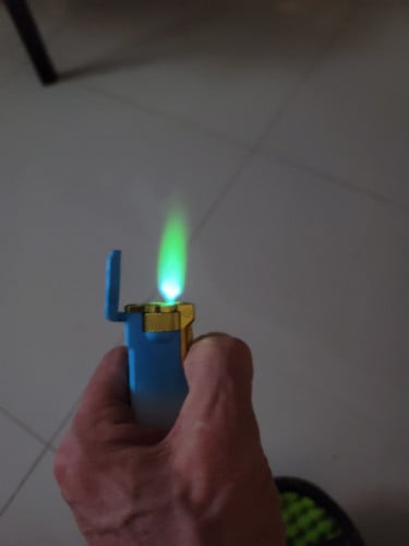 Lighter with 4 flames