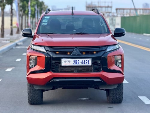 Mitsubishi Triton 2023 full option