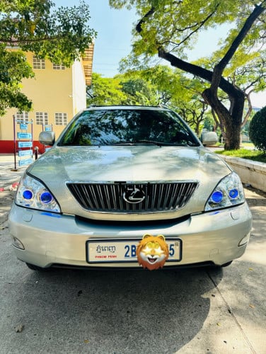 Rx330 04 P1ពណ័ផ្សែងប៉ារី  ឡានថ្មី នៅសំណុំដេីម 100% តុបតែងហេីយស្អាត