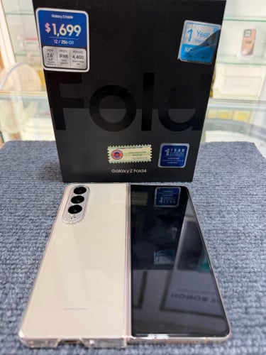 Samsung galaxy Zfold4 ram12G memory 256G ១ទឹកស្អាត99%