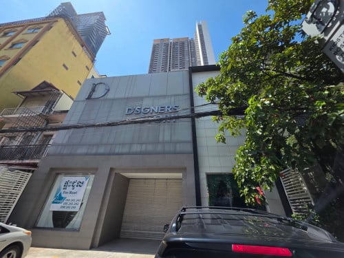 Shop house for rent at bkk3