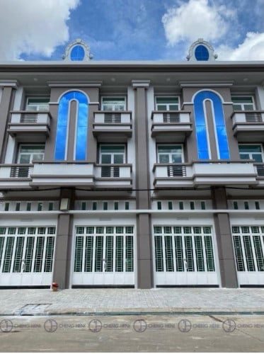 Shophouse for rent  R312