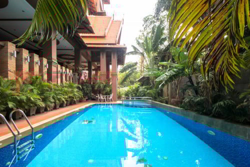 Spacious 2 Bedrooms Apartment Available for rent -Toul Kork Area.