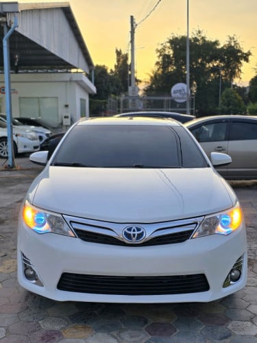 Toyota Camry Hybrid XLE 2012 Full Option