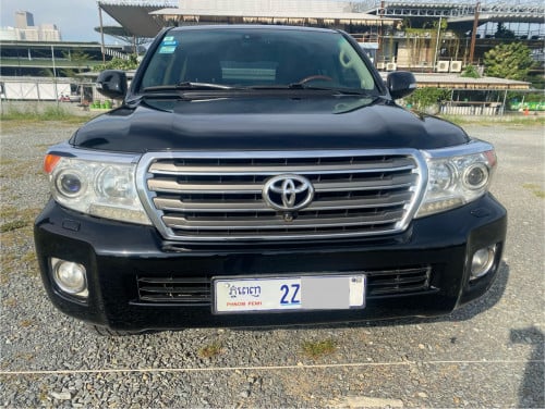 Toyota Land Cruiser VIP. 2012