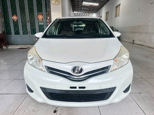 TOYOTA VITZ 2012  ក្រដាស់ពន្ធថ្មី