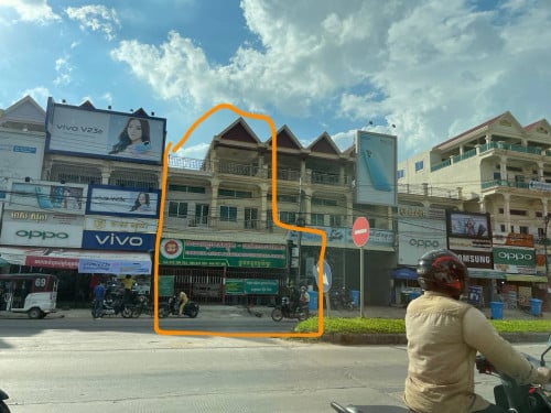 ផ្ទះល្វែងសម្រាប់ជួលសម្រាប់ធ្វេីអាជីវកម្ម