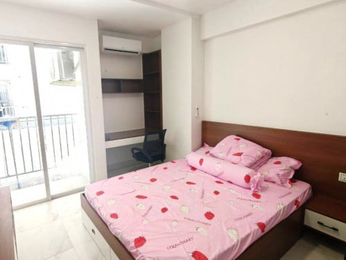 ខន់ដូលក់ក្រោមទីផ្សារខ្លាំង