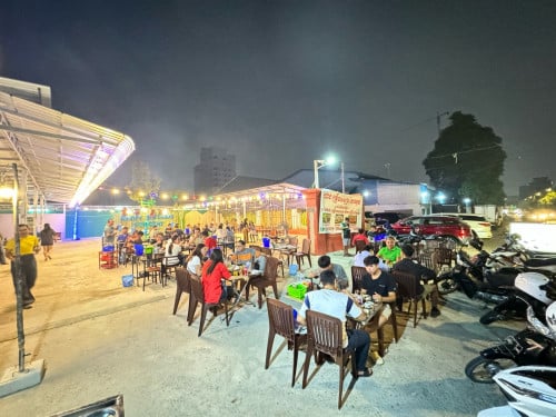 សេងហាង ទំហំ ២០ម*៣០ម បន្ទាន់ ត្រឹម ១៤.៨០០$