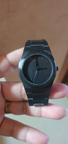 នាឡិកាដៃជ័រមួយទឹកពាក់បានចាប់ពីគីឡូ55ចុះក្រោម