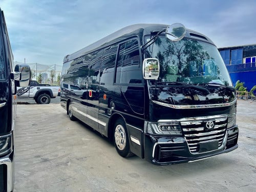 超豪MPV 丰田考斯特 12座