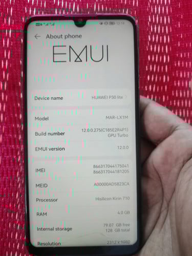 លក់p30lite 25$ 4 /128Gស្រាំអេក្រង់ប្រើបានធម្មតា