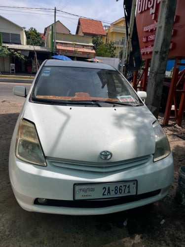 ឡានលក់ PRIUS ឆ្នំា2004 fullពេញ