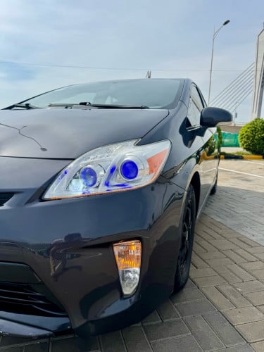 ✍️ Toyota Prius 2012 ពណ៌ប្រផេះ កញ្ចក់ក្ដោប ឡើងគុជហើយ សុីញ៉ូបណ្ដេញ😍