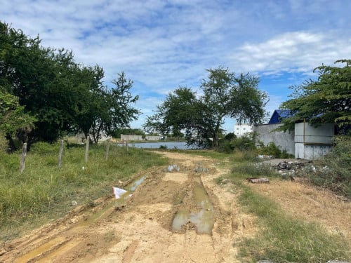 ឃ្លាំងសំរាប់ជួលនៅជិតបុរី ពិភពថ្មី ឈូកវ៉ា ២ | Warehouse for Rent Near Borey New World Chhouk Va II