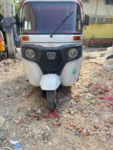 018ប្រភេទកង់បីស្អាត