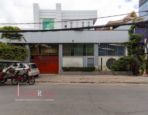 500 Sqm Commercial Villa For Rent in Daun Penh
