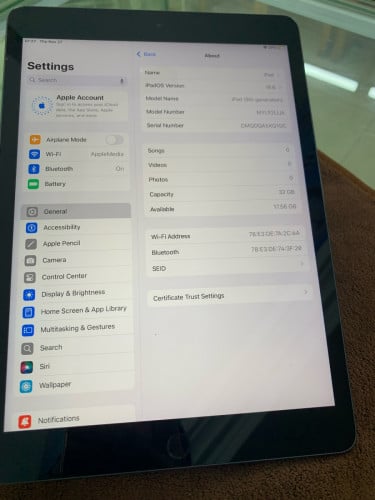 iPad 8th 32G =90$ ( ស្គេន ) Wi-Fi
