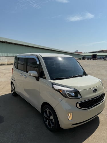 Kia ray 2012 full option smart key ឡានស្អាត អត់បុក អត់ច្រេះ ថ្មី
