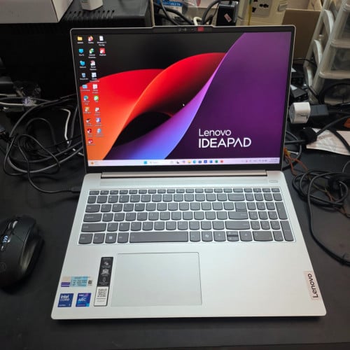 Lenovo Ideapad Slim 5 Core Ultra 7 99.9%