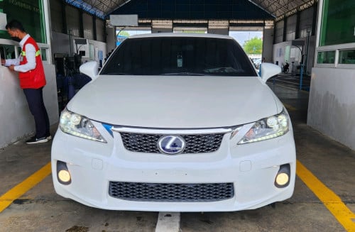 Lexus CT200h year2012 Original F-sport (black edition) For rent in price 750$/month (can talk).