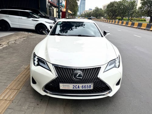 Lexus RC300 2019 F-sport