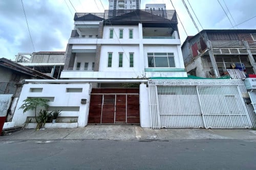 Luxury House for Rent at | Toul Tumpung, Phnom Penh