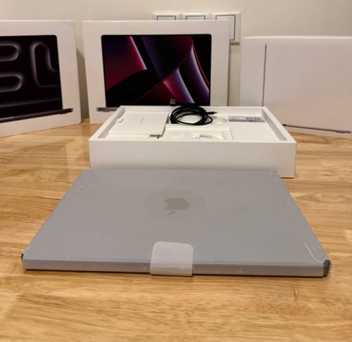 MacBook Pro 16” M2 Pro 16GB 512GB OpenBox