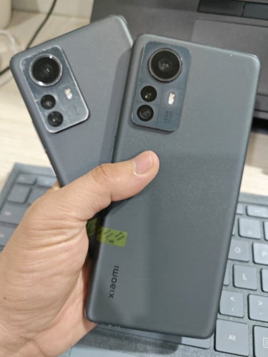 Mi 12 pro 256G Ram 8GB Ch version ដូរអេក្រង់ LCD ចឹងអត់ស្កេនក្រញៅដៃ នៅមានស្កេនមុខ ក្រៅពីនឹងនៅស៊ីន