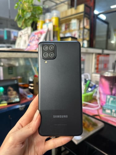 Samsung A12