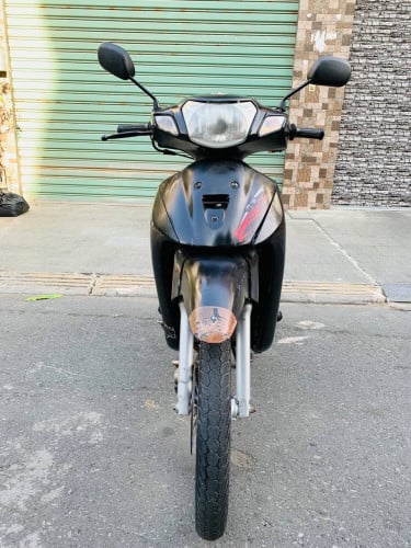 SUZUKI VIVA (390$)2009 Japan 124cc
