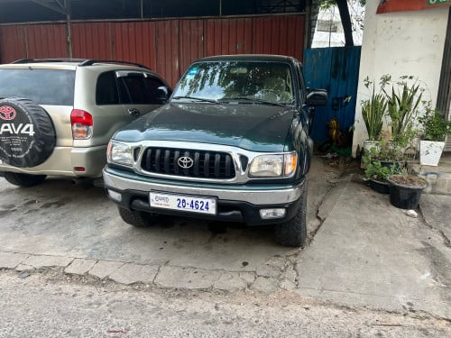 TOYOTA TACOMA 2002 V6 P2