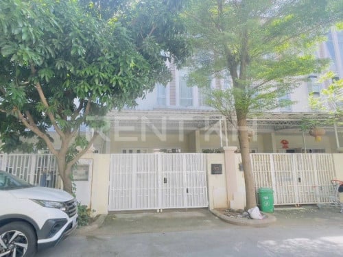 Villa for rent at borey Chipmong near Aeon2