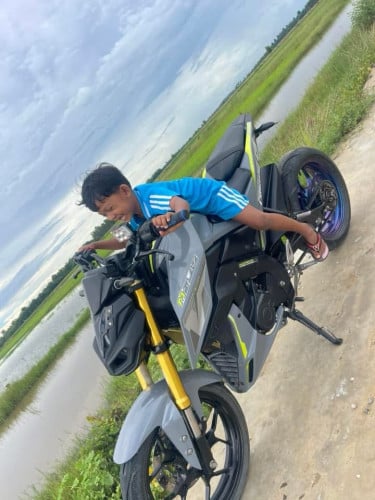 Yamaha Mslaz ប្រយាប់លុយ