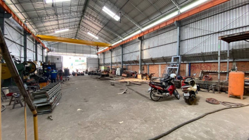 ដីលក់មានផ្ទះនៅខាងមុខ