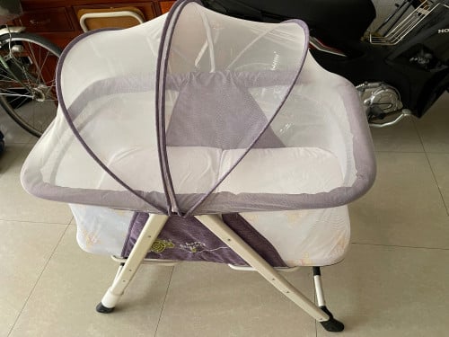 គ្រែប៊េប៊ីអាចបត់បានអាចរុញបាន