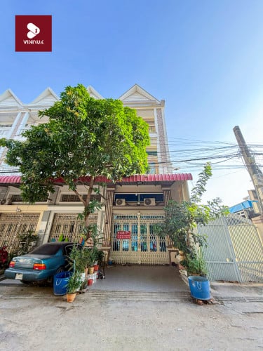 ផ្ទះល្វែង សម្រាប់លក់!!