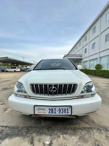 ឡានលក់02 ប៉ុង 2 លក់ប្រញ៉ាប់លុយ