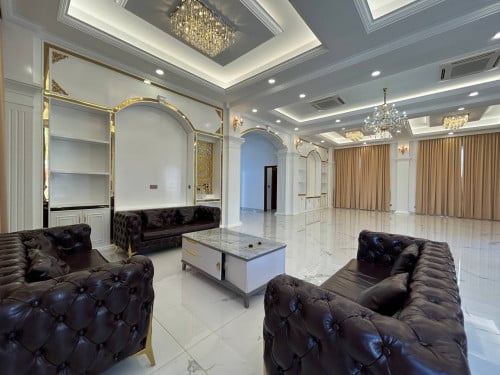 វីឡាទោលកែងសំរាប់ជួលនៅបុរីវិមានភ្នំពេញ ស្ថិតនៅគម្រោង10