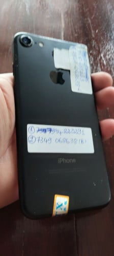 លក់ទូស័ព្ទថោកៗ 20$ 25$ 30$