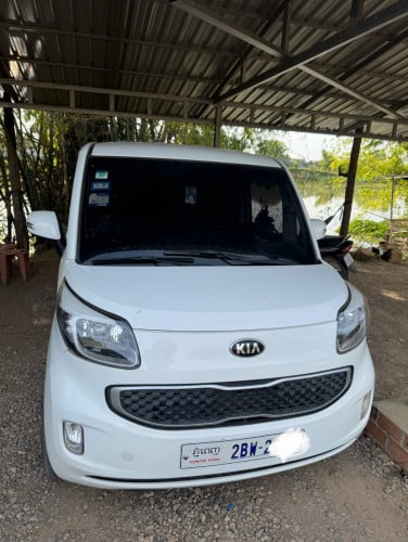 លក់ប្រញាប់លុយឡានស្អាត2013