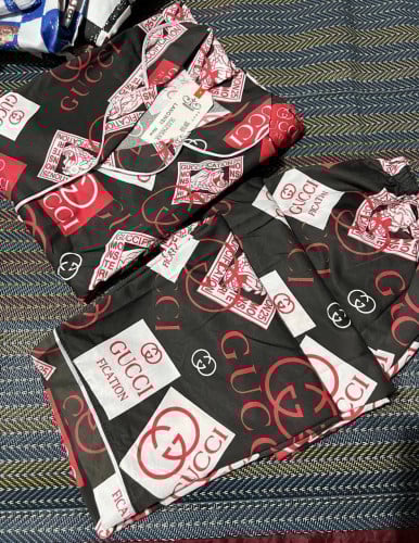 ឈុតគេងខោអាវវែង សាច់ក្រណាត់ទន់ត្រជាក់ (3ឈុត ត្រឹមតែ 10$​ ហ្វ្រីសេវាដឹក)