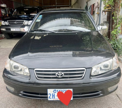 ឡានលក់ឆ្នាំ 98 ពណ៌ខ្មៅ