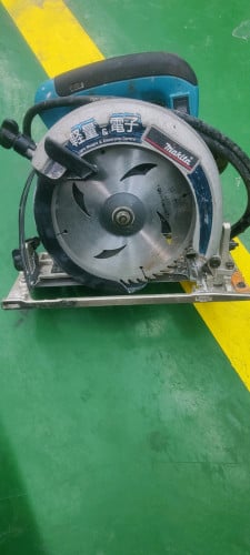 ម៉ាសុិនជ្រៀកឈើ កាតការ៉ូក៍បាន MAKITA JAPAN