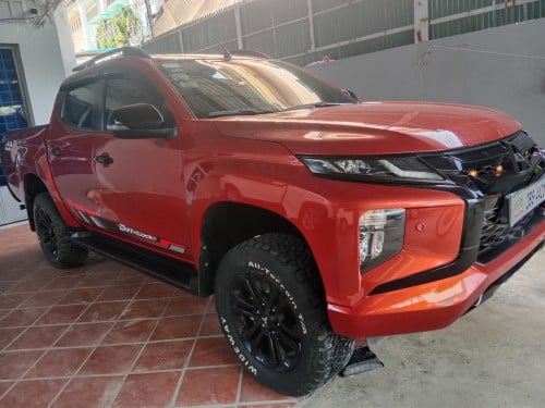 ឡានលក់ Mitsubishi triton full