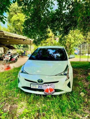 ត្រូវការលក់ឡានផ្ទាល់ខ្លួន១គ្រឿង TOYOTA ព្រូសឆ្នាំ ២០១៦ពណ៌កាំម៉ៃឡានស្អាតណាស់ឡានកាលីអត់ច្រេស១០០%